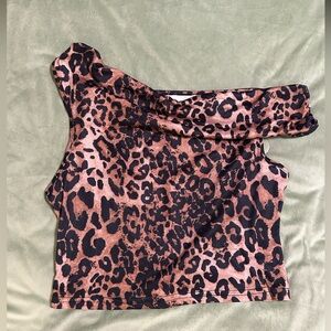 Leopard Print One-Shoulder Top